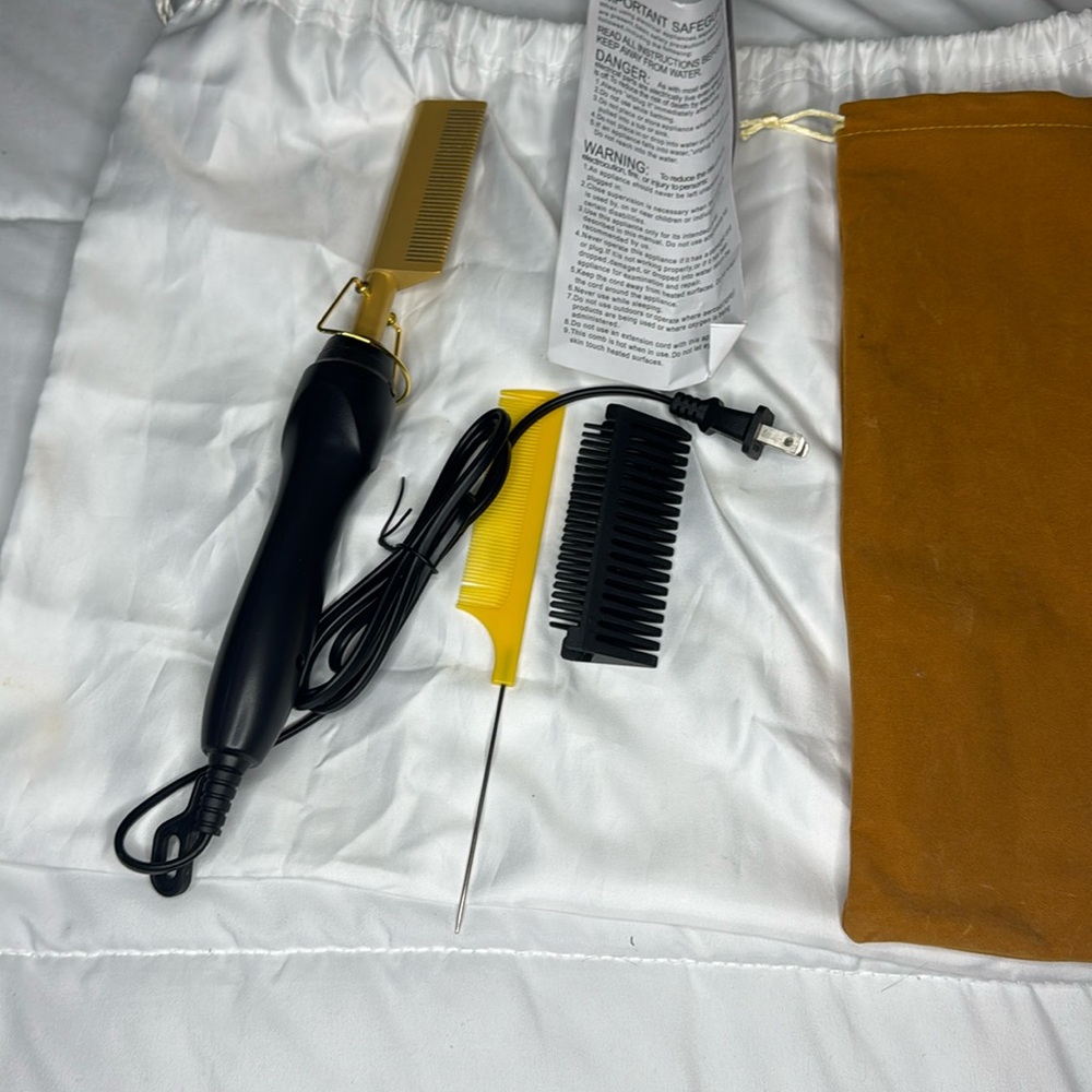 Gold Electric Hot Comb with Accessories